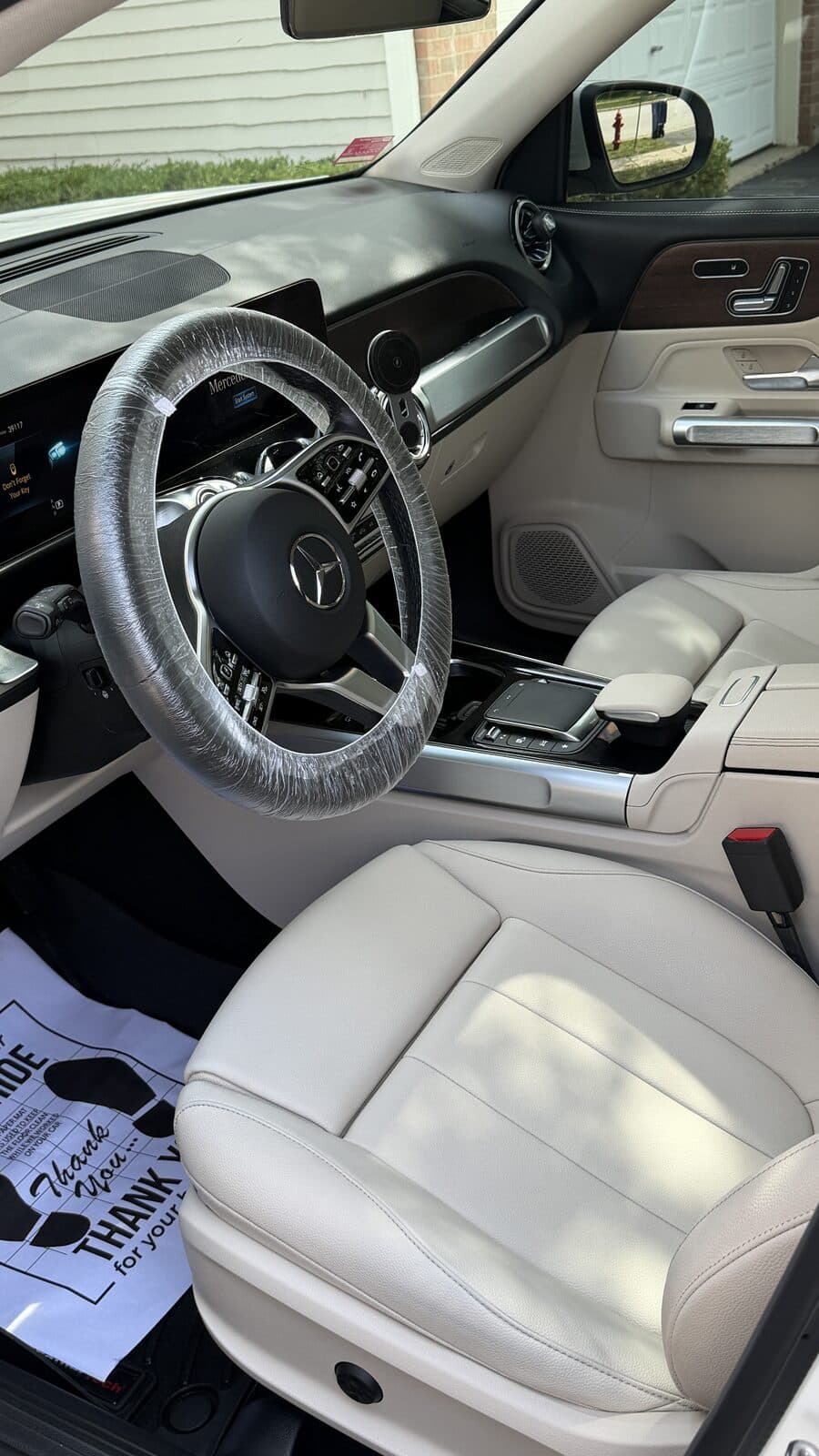 Mercedes-Benz interior after detailing